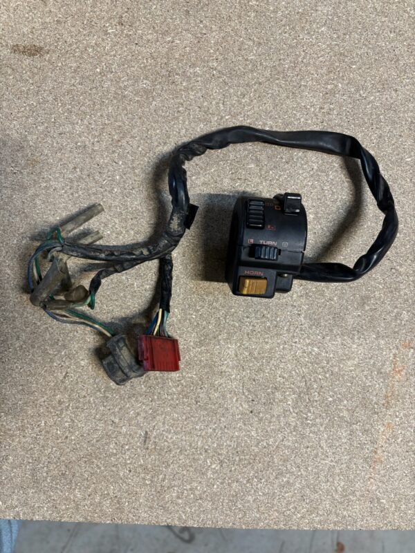 Commodo gauche de HONDA 600 XLR PD03 – Image 4