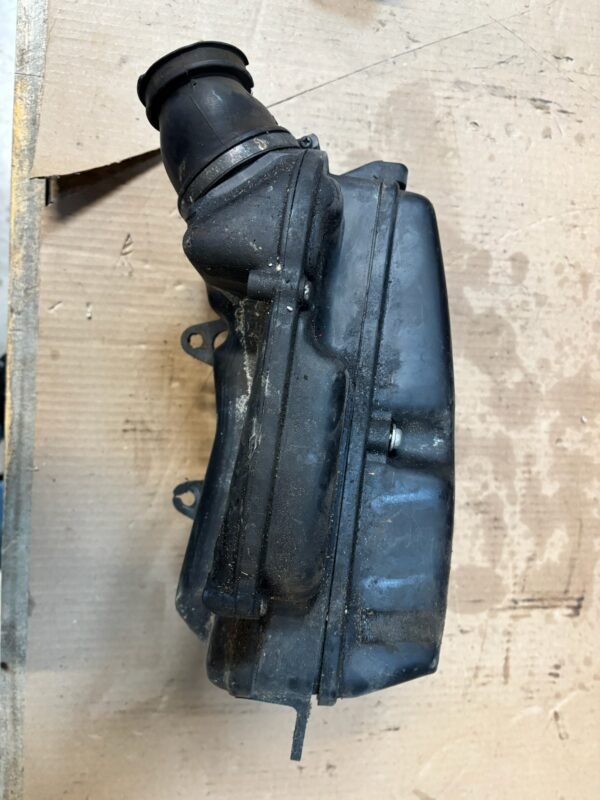 Boite à air de YAMAHA 240 250 TDR – Image 4