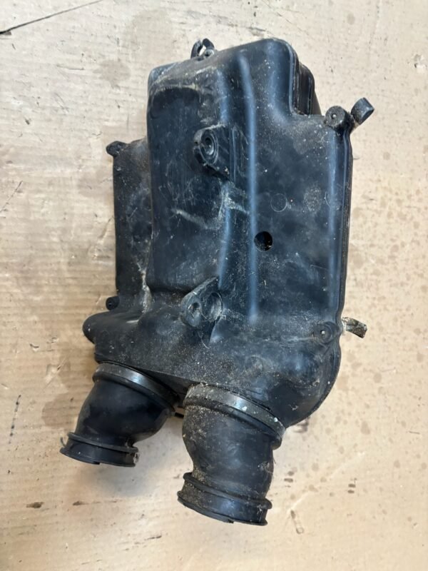 Boite à air de YAMAHA 240 250 TDR – Image 3