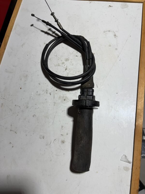 Poignée d'accélérateur de YAMAHA 600 Diversion