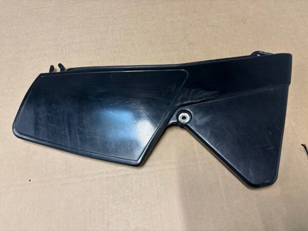 Cache latéral droit de YAMAHA 125 Dtlc 10V