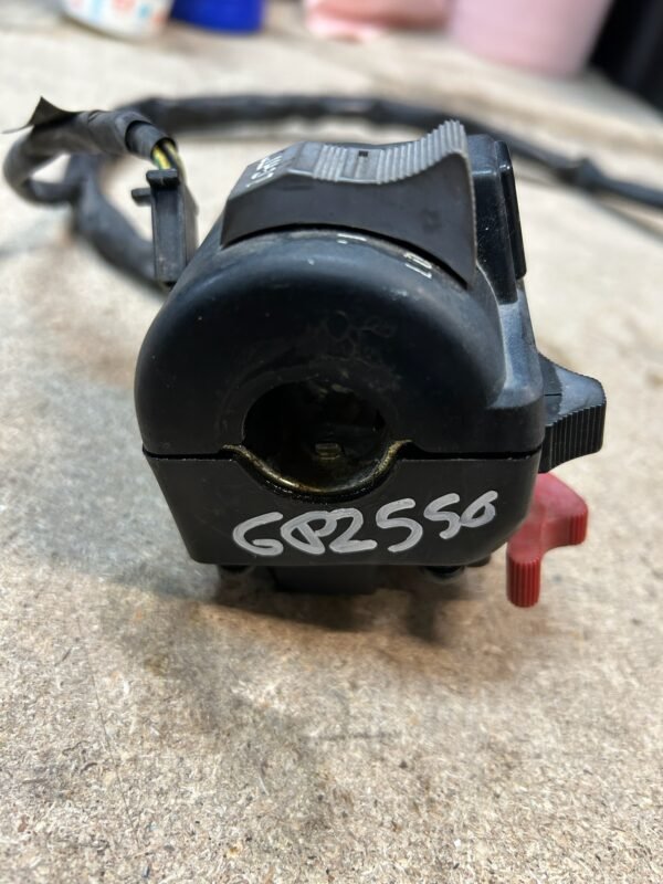 Commodo gauche de KAWASAKI 550 GPZ – Image 4