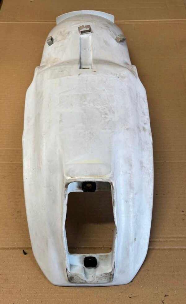 Garde boue arrière de HONDA 600 XLLM PD04