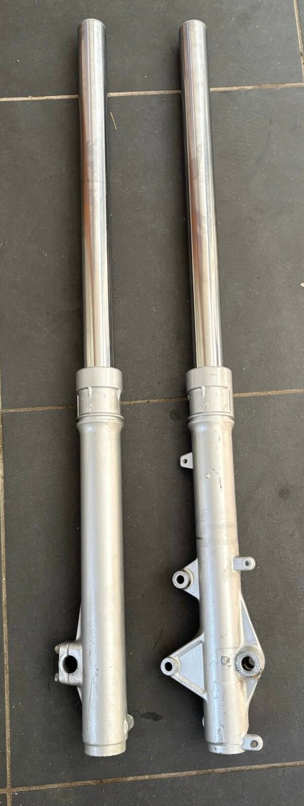 Tubes de fourche de YAMAHA 600 XT 3TB – Image 2