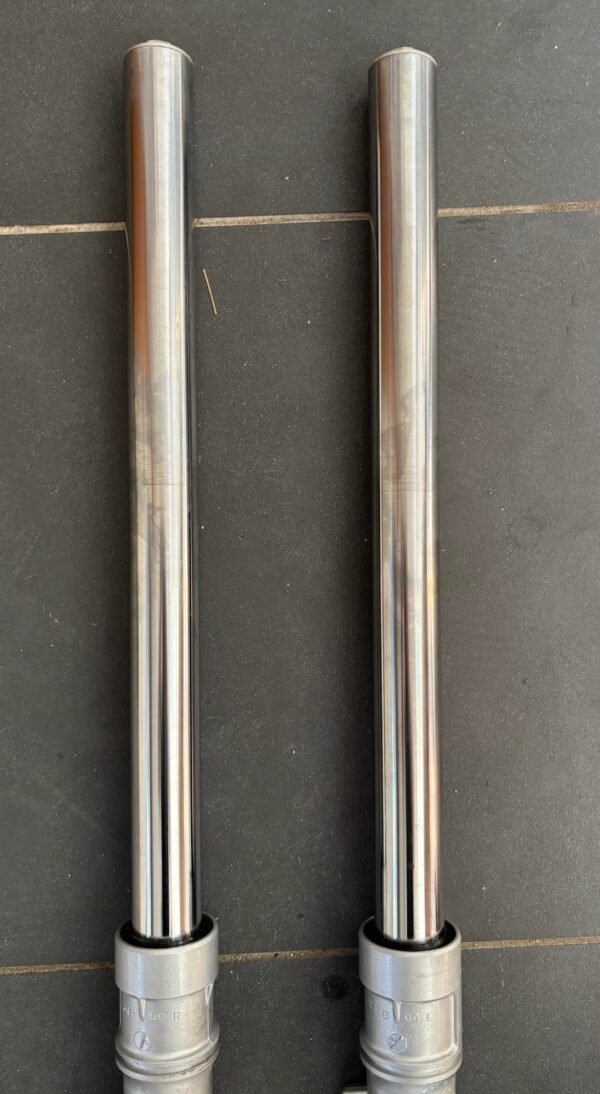 Tubes de fourche de YAMAHA 600 XT 3TB – Image 3