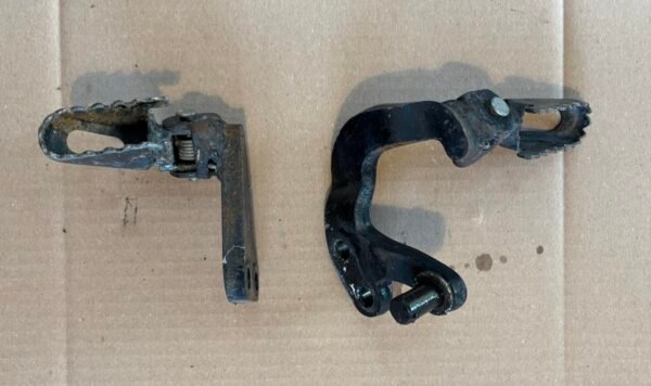 Repose pieds de YAMAHA 600 XT