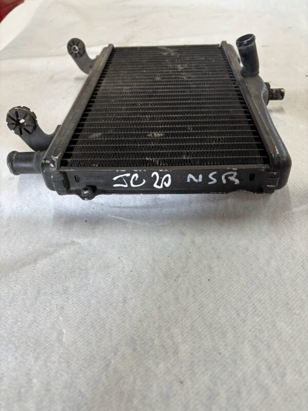 Radiateur de HONDA 125 NSR JC20 – Image 3
