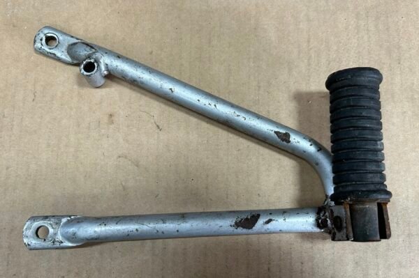 Repose pied arrière gauche de SUZUKI 125 RG