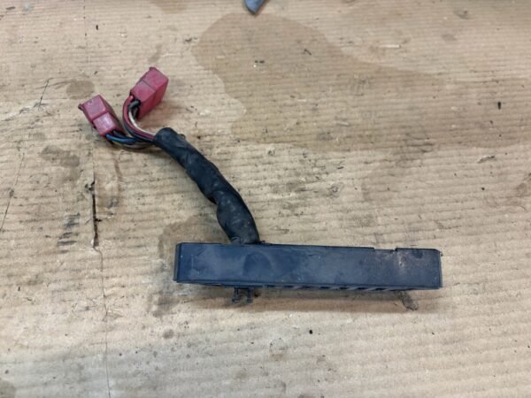 Boitier de fusibles de HONDA 1000 CBR F SC25 – Image 2
