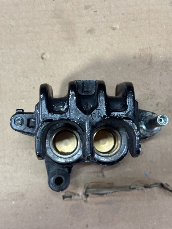 Etrier de frein avant droit de HONDA 1000 CBR F SC25 – Image 4