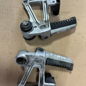 Repose pieds arrières de KAWASAKI 600 ZXR