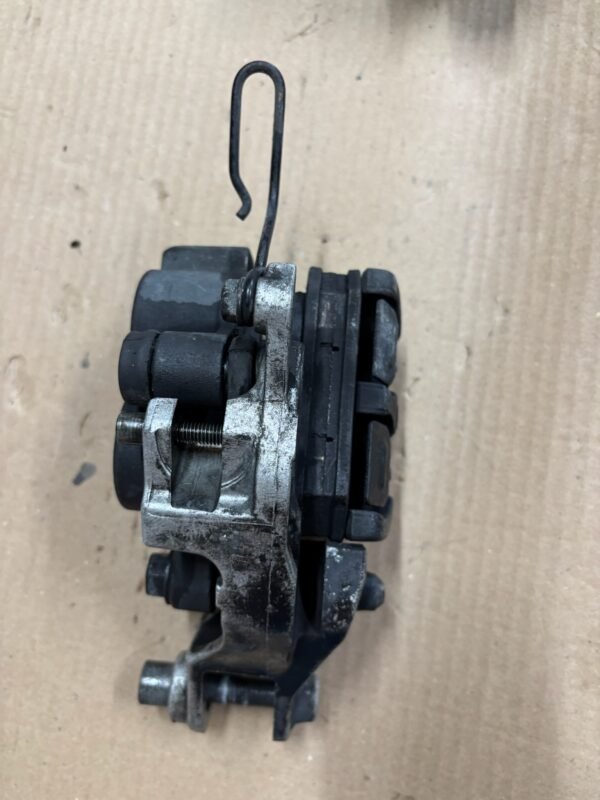 Etrier de frein avant gauche de HONDA 1000 VF – Image 2