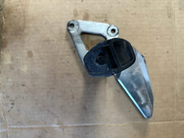 Repose pied avant gauche de SUZUKI 500 GSE – Image 2