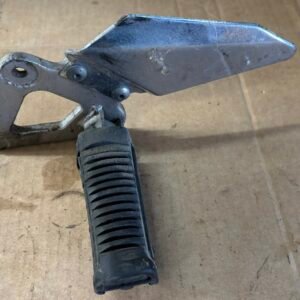 Repose pied avant gauche de SUZUKI 500 GSE