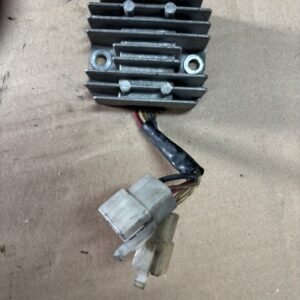 Régulateur de YAMAHA 250 SR