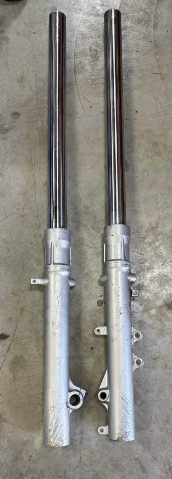 Tubes de fourche de SUZUKI 800 DR