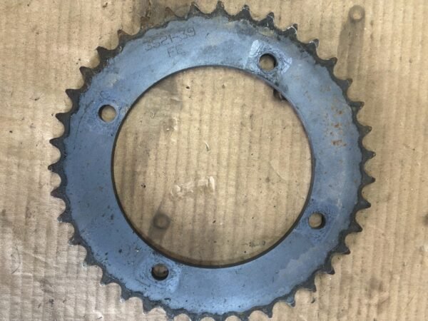 Couronne 39 dents de YAMAHA 600 XT