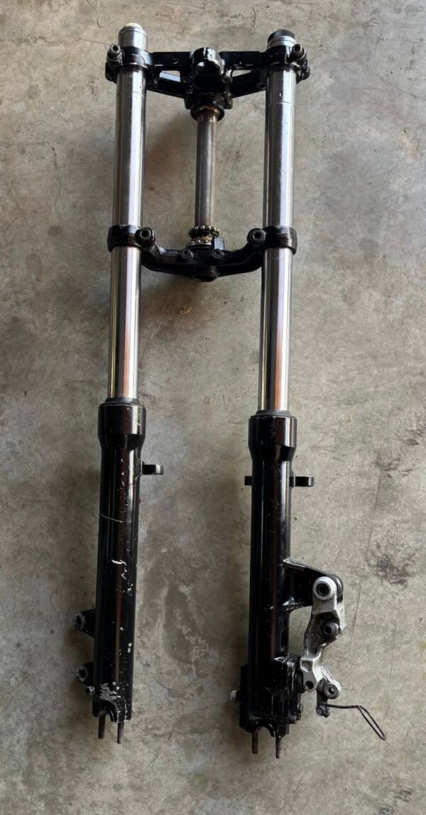 Fourche de HONDA 1000 CBR F SC25
