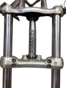 Fourche de YAMAHA 125 TY – Image 6