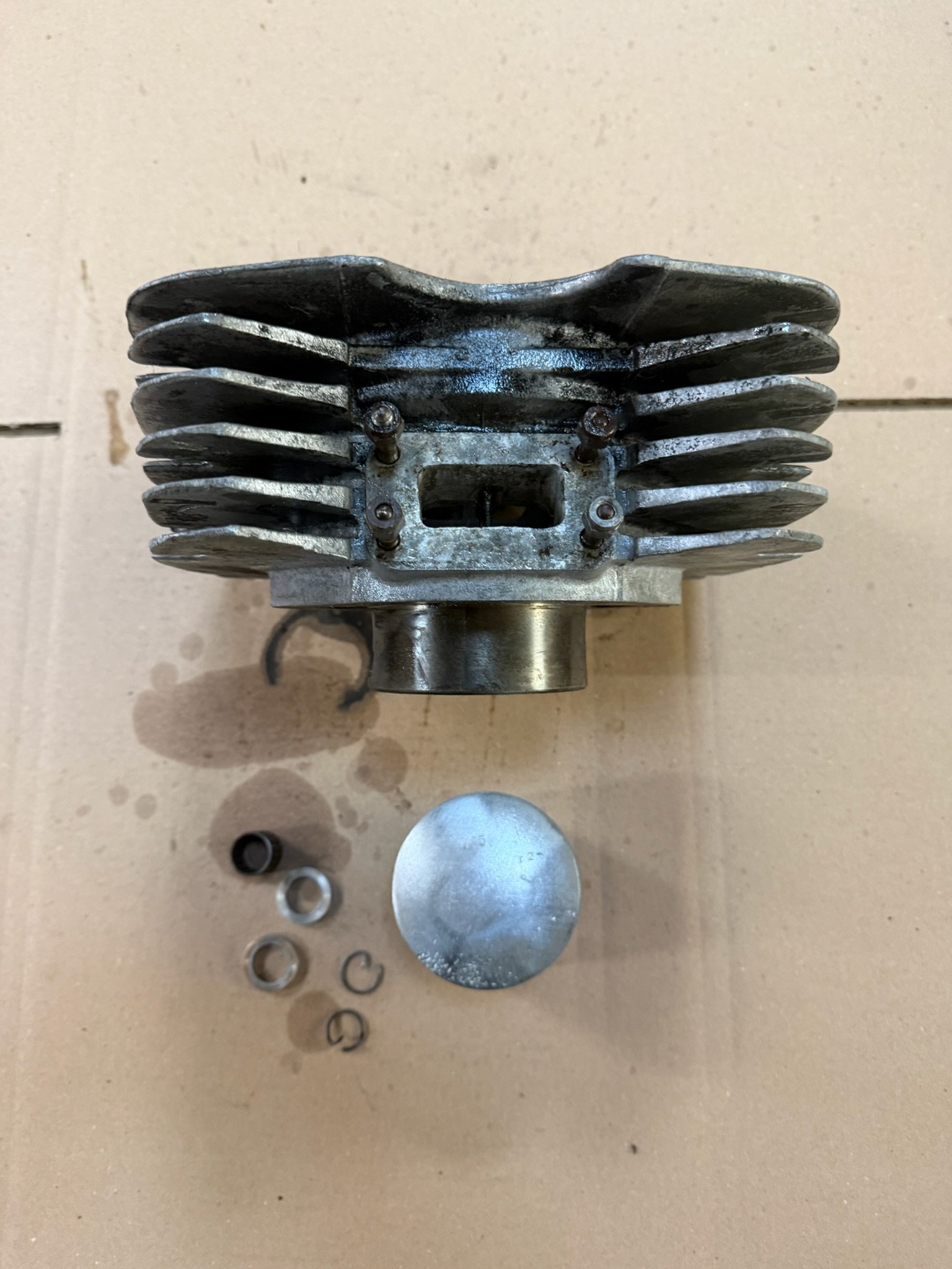 Cylindre et piston de BULTACO 250 Sherpa ou Lobito – Image 5