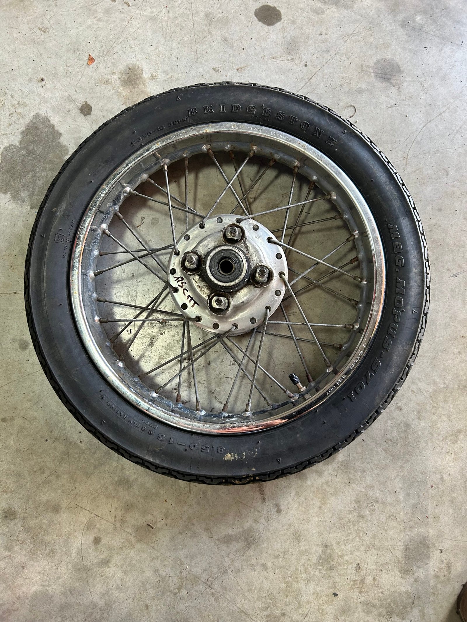 Roue arrière de HONDA 125 CMT – Image 2