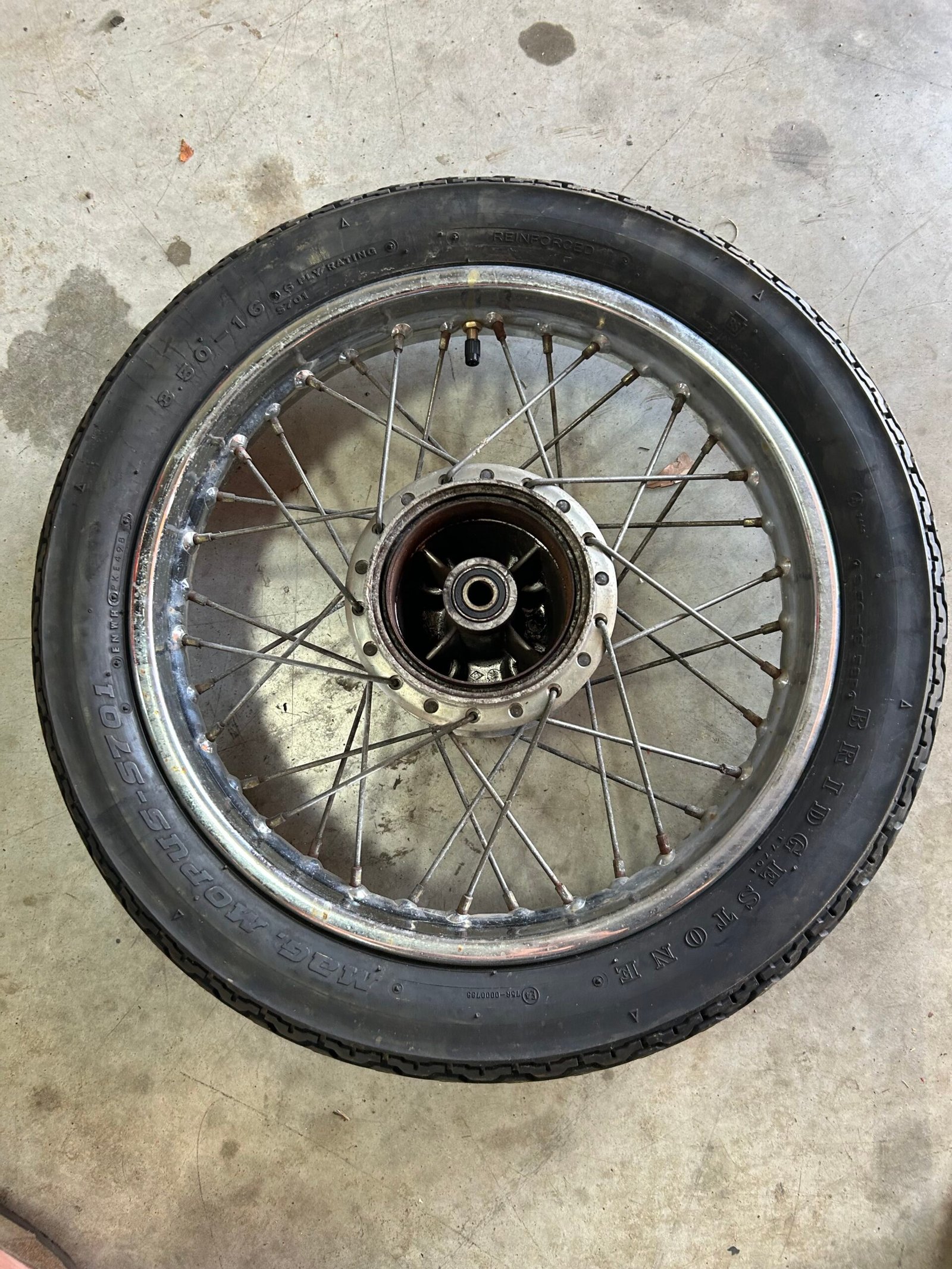 Roue arrière de HONDA 125 CMT – Image 4